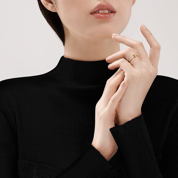 T1 Ring In Yellow Gold With Stone - Image 2