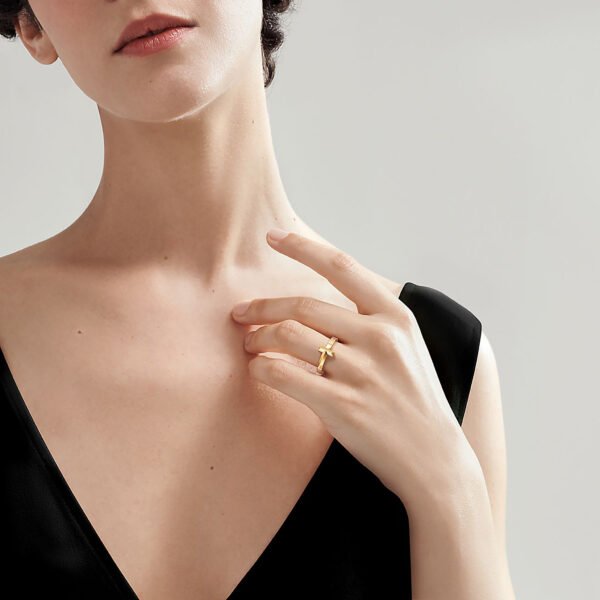 T1 Ring in Yellow Gold - Image 2
