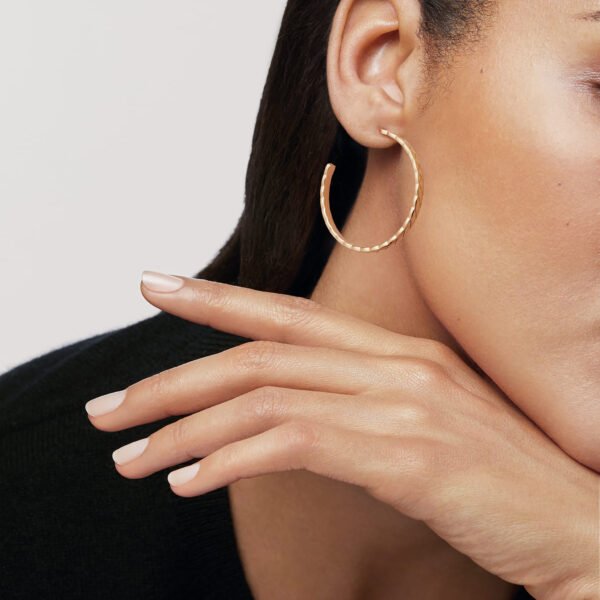 Coco Crush Hoop Earrings Quilted Motif - Image 2
